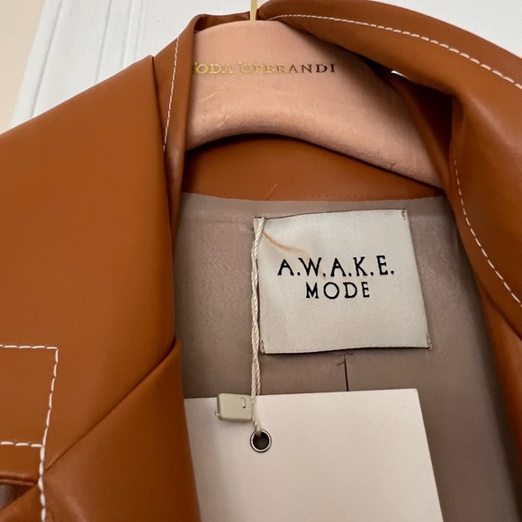 A.W.A.K.E. Mode faux leather trench coat camel tan Ginger bread sz 38 US 6 NWT - Picture 4 of 11